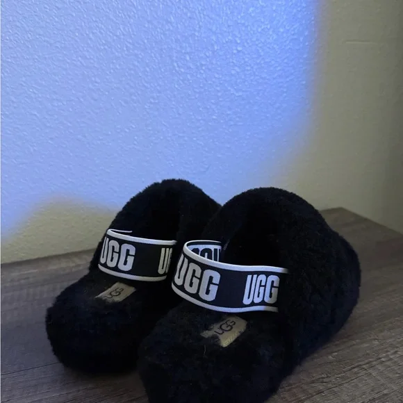 UGG  Black Fluffy Slides - Picture 3 of 8